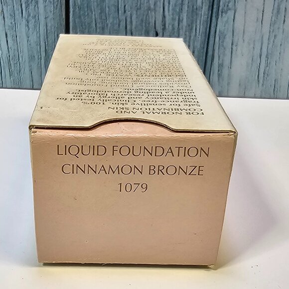 Mary Kay Day Radiance Liquid Foundation - Cinnamon Bronze  #1079 - NIB Old Stock - Picture 7 of 7